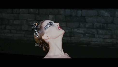 穆古鲁扎回归赛场，赛况扑朔迷离首场状态亮眼，巴黎圣日耳曼观众沸腾！